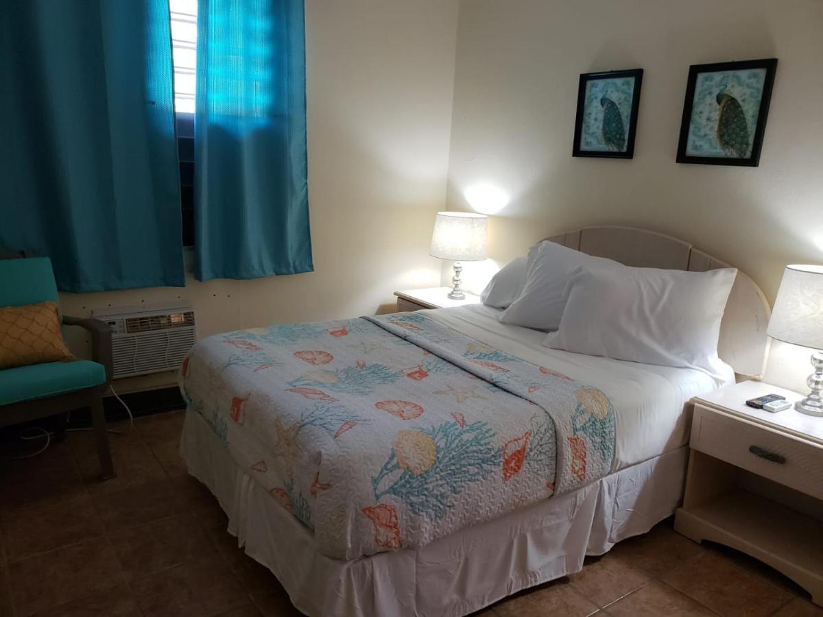Midtown Guest House Carlota Amalia Exterior foto